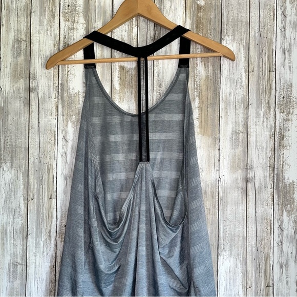 Nike Grey Sleeveless Tank - Picture 5 of 6